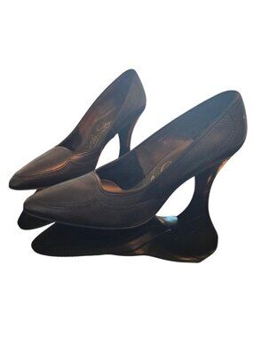 Vintage Air Step Briarcliff Black Leather Pumps Size 6B With Box Classic 1950s